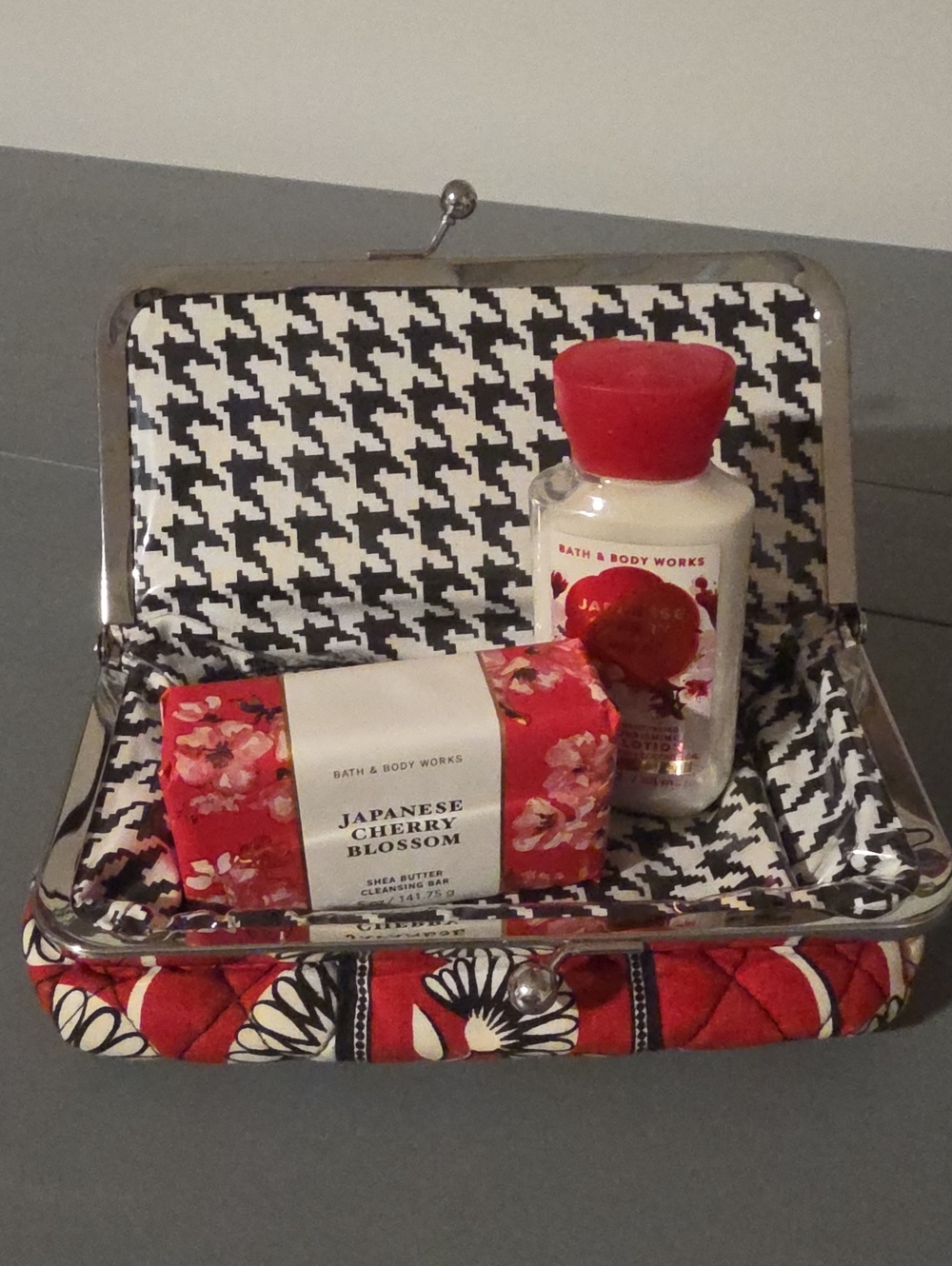 VERA BRADLEY/BATH & BODY WORKS Japanese Cherry Blossom Bundle